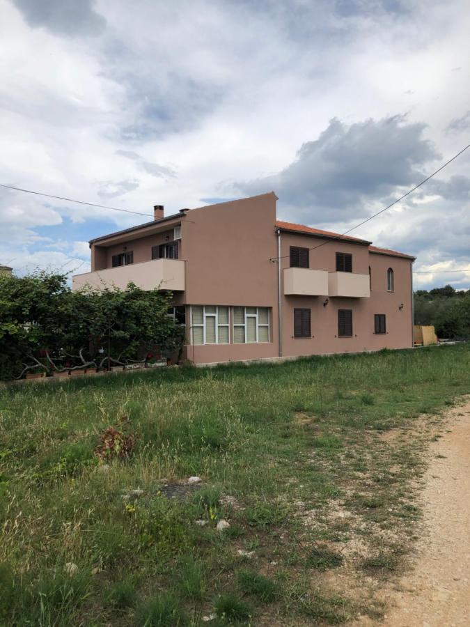 Apartmán Apartman L&A Biograd Na Moru Exteriér fotografie