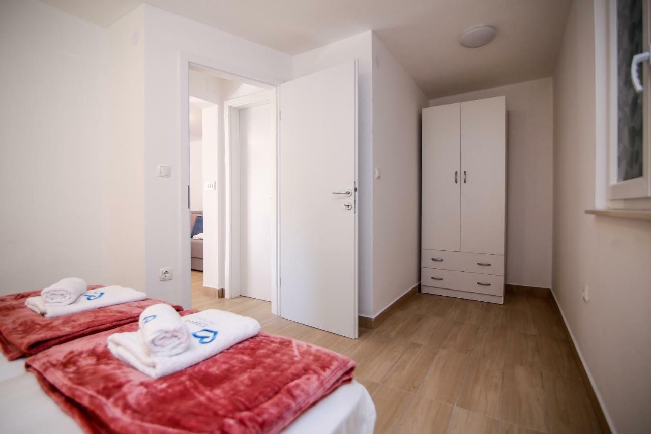Apartmán Apartman L&A Biograd Na Moru Exteriér fotografie